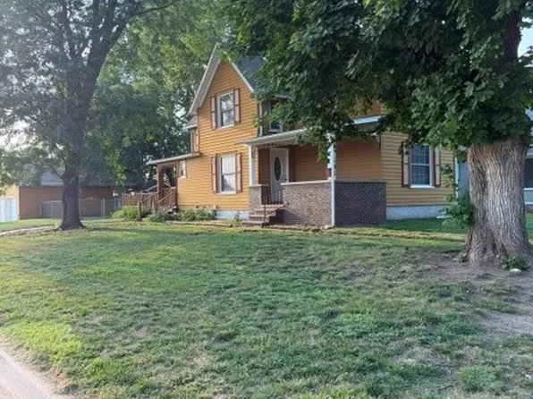 603 2nd St, Perry, IA 50220