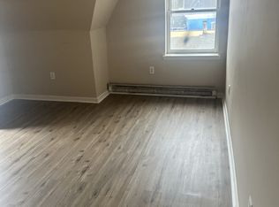 215 High St APT 3C, Mount Holly, NJ 08060