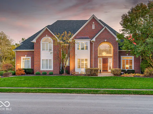 925 12th Oaks, Carmel, IN 46032
