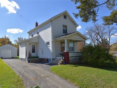 319 E Liberty St, Hubbard, OH, 44425