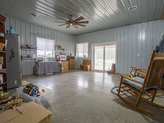 4th image of 765 Township Road 581