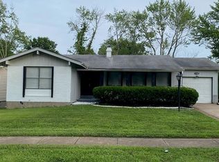 11565 Sheffield Dr, Florissant, MO 63033