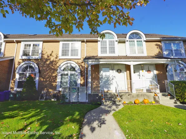 46 Debbie St #A, Staten Island, NY 10314