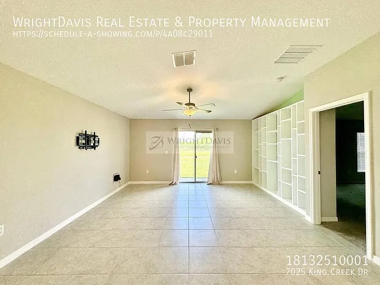 7025 King Creek Dr — Photo 5