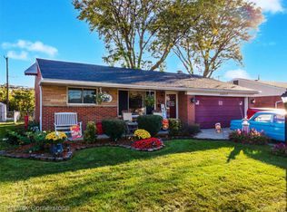 34217 Aztec Dr, Westland, MI