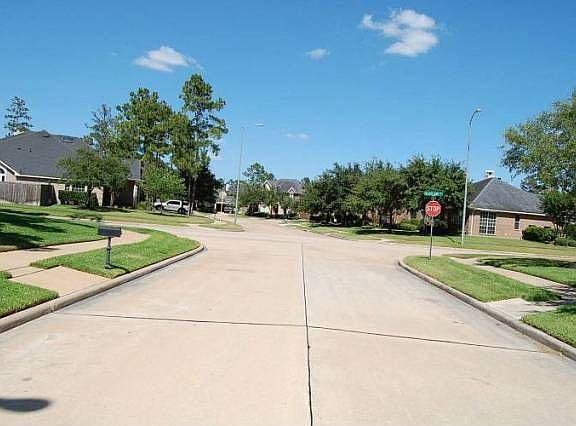 2nd image of 16406 Cretian Point Ct