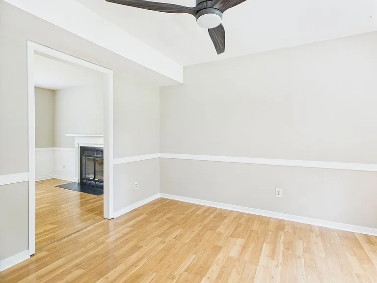 1917 Millsap Ln — Photo 13