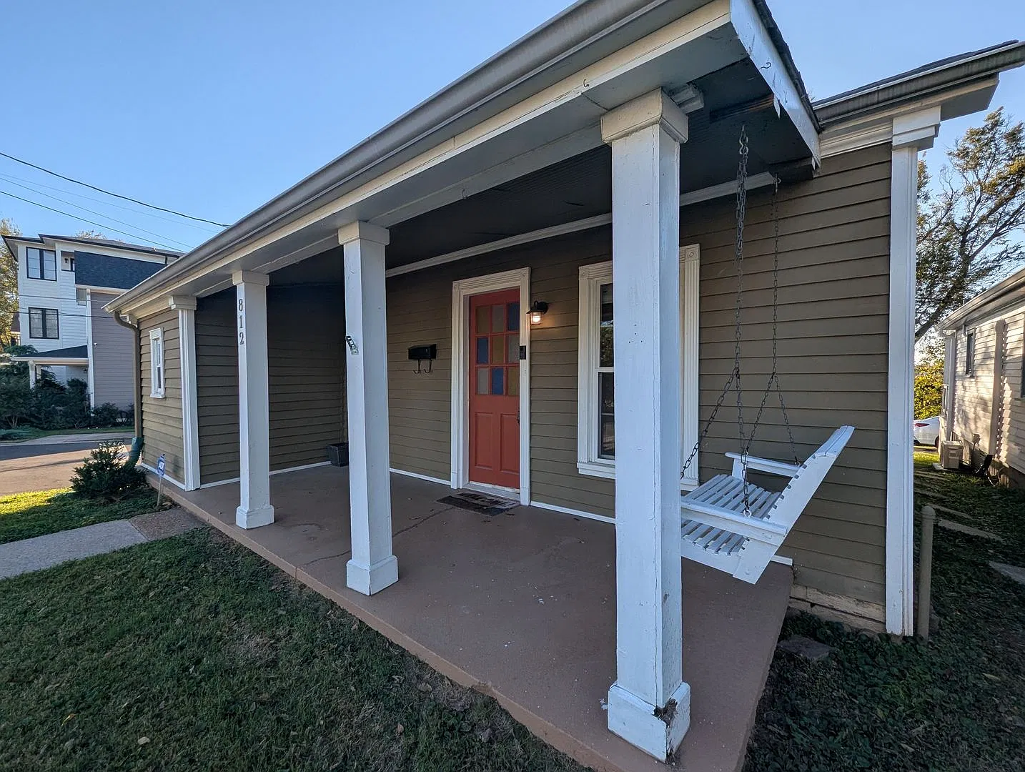 Adorable East Nashville Cottage just a half mile to Shelby Park! — Photo 2