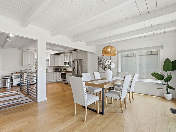 3rd image of 2323 Mastlands Dr