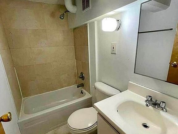 4th image of 538 W 50th St APT 3B