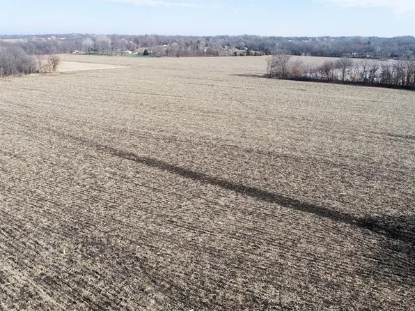 Halls Rd, Kearney, MO 64060
