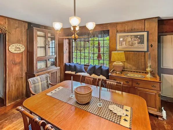 1 Mast Road, Lee, NH 03861