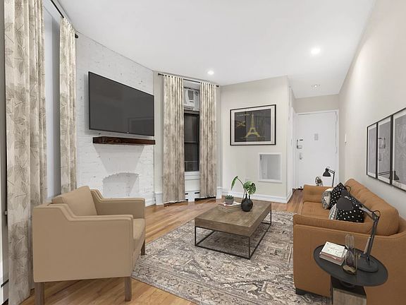 2nd image of 69 W 106th St APT 1C