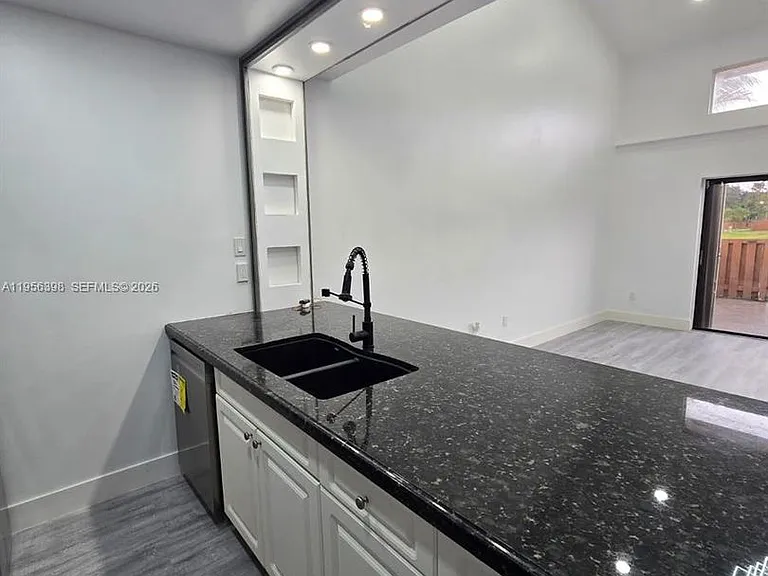 1120 Parkside Green Dr #C — Photo 3