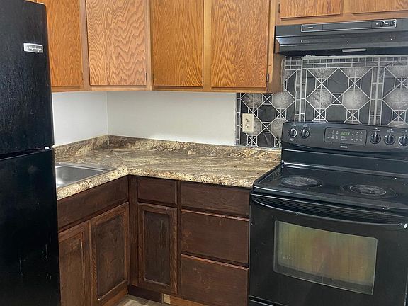 5th image of 187 Livingston Ave #1