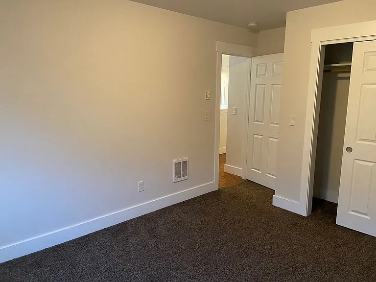 804 Freda Ave #A & B — Photo 12