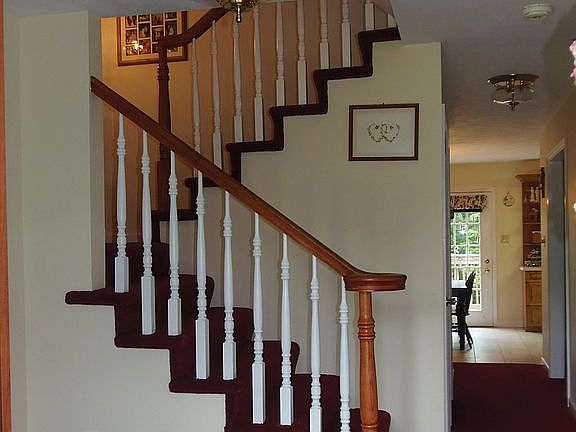 Foyer / Staircase