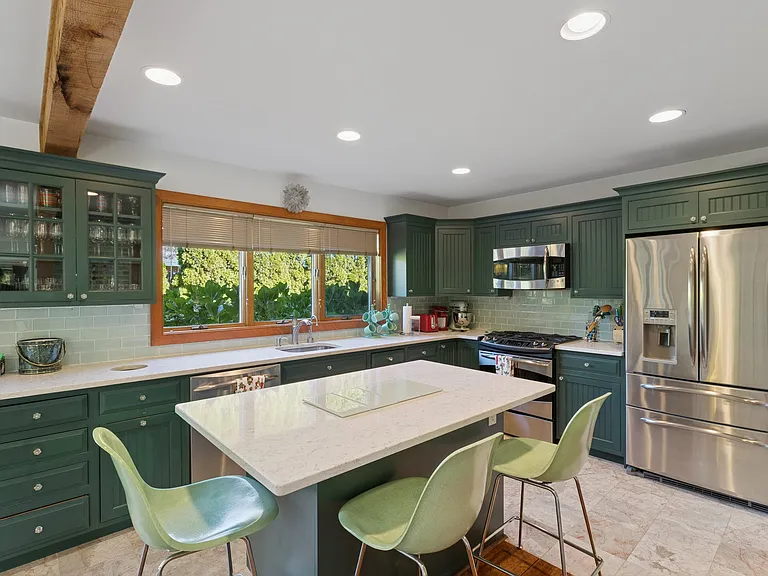 70 Dayton Ln — Photo 14