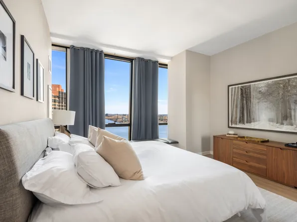 626 1st Avenue image 5 of 36