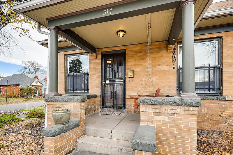 1st image of 317 W 2nd Ave