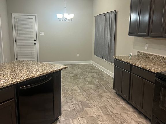 3rd image of 11589 Caroline Ct