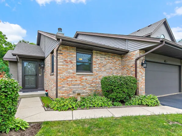 17 Garden Crescent Ct #17, Elgin, IL 60123