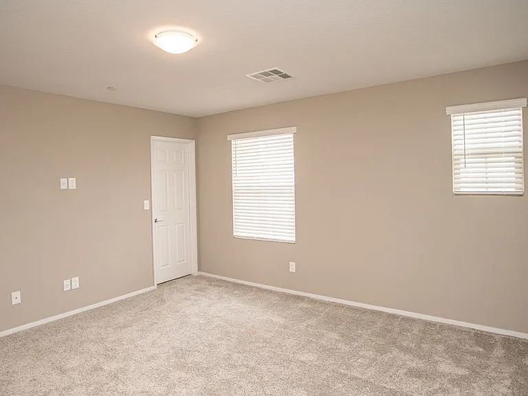 9 Alamere Falls Dr — Photo 7