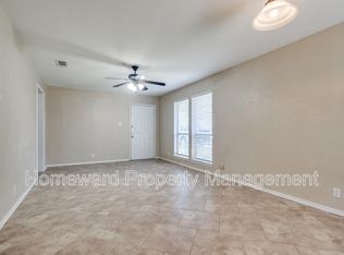 606 Gardenview Cir, Denton, TX 76207