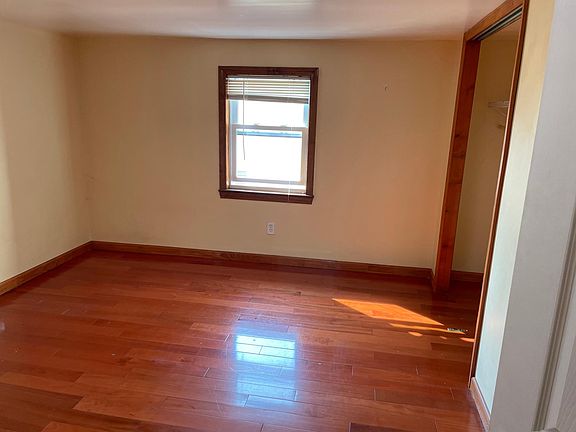 4th image of 148 Main St Unit 6