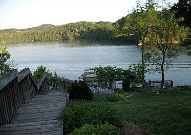 2nd image of 1011 Harbour Dr