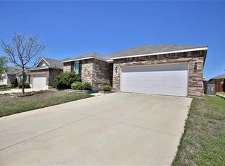 2329 Gelbray Pl, Fort Worth, TX 76131