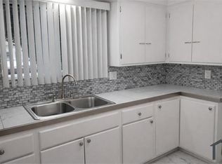 3325 W 84th St #3325, Inglewood, CA 90305