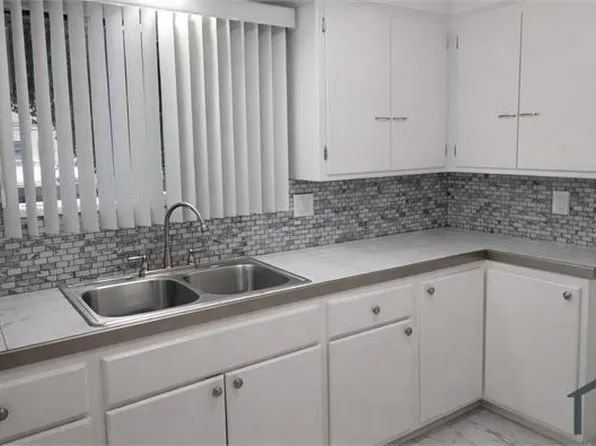 3325 W 84th St #3325, Inglewood, CA 90305