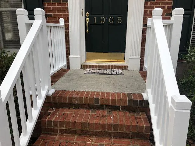 1005 New Dover - Bev Roberts Rentals & Property Management — Photo 2