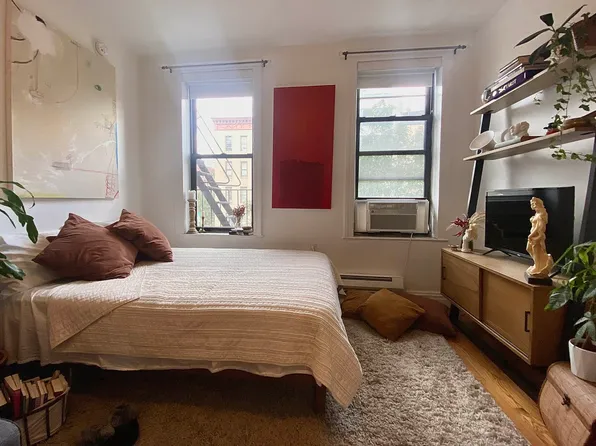 802 Ninth Avenue image 1 of 8