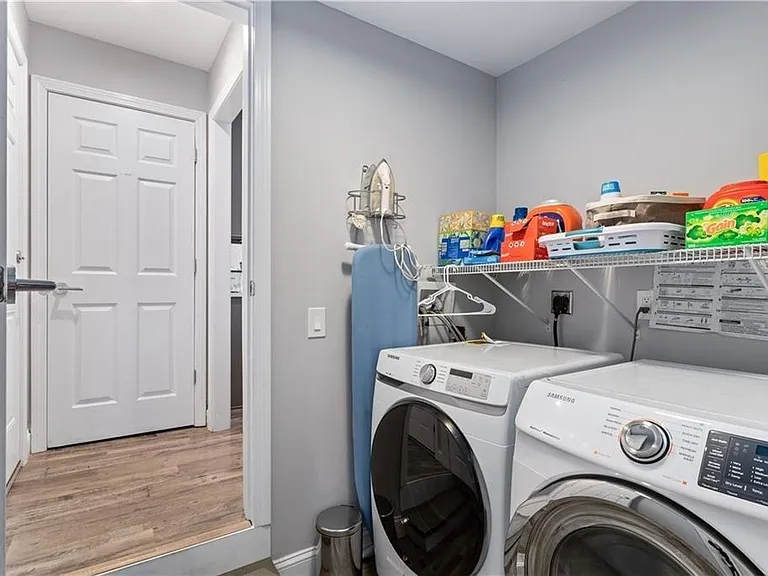 4 James St #1 — Photo 23