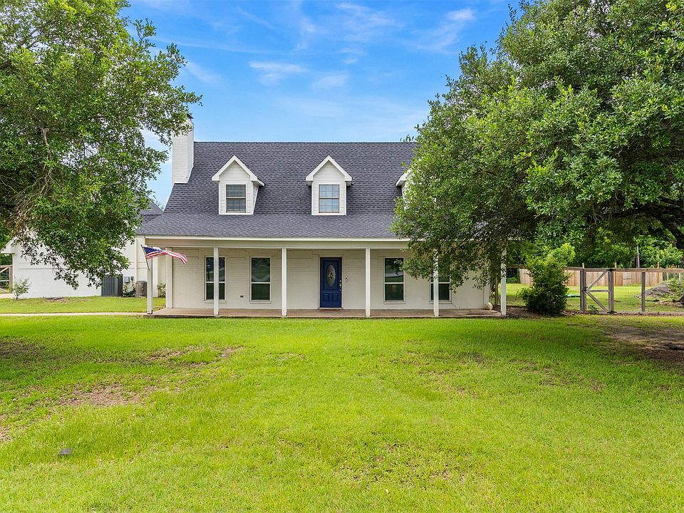 1st image of 10774 Woodbridge Dr