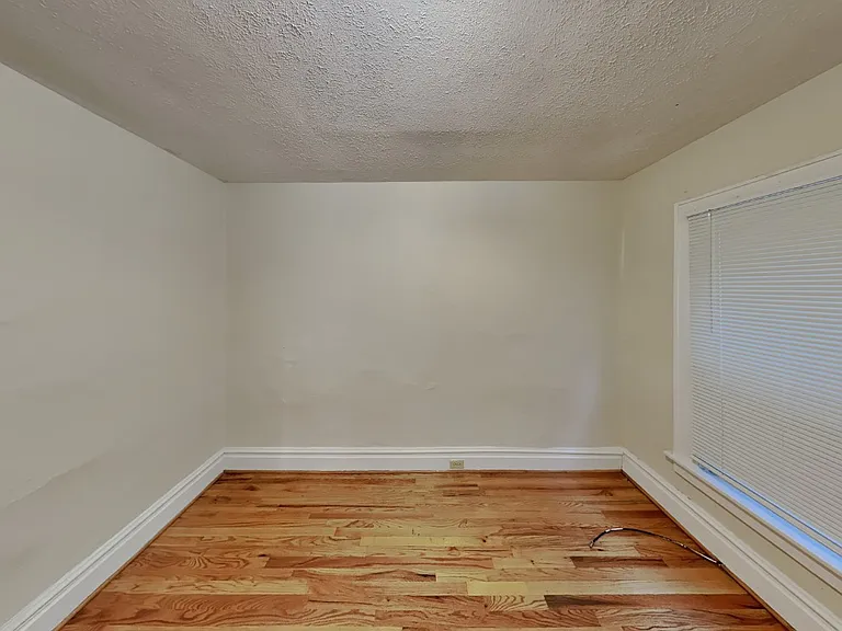 1712 Summit St #D — Photo 8