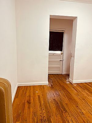 4th image of 32-58 31st St #1