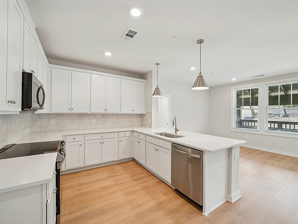 Spacious Kitchen