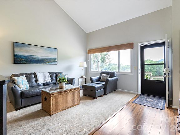 5th image of 135 Fox Run Blvd #804