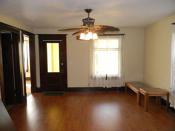 2nd image of 801 E Centre Ave