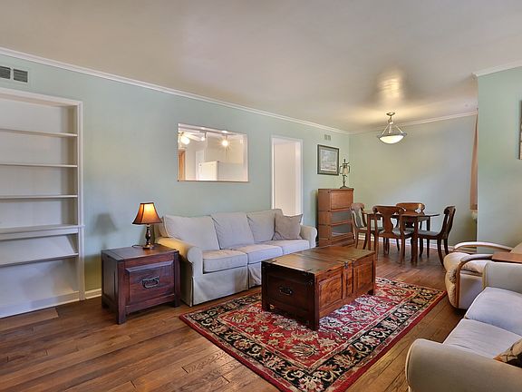 5th image of 334 Selby Blvd E