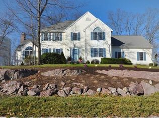 2 Wagon Wheel Rd, North Attleboro, MA 02760