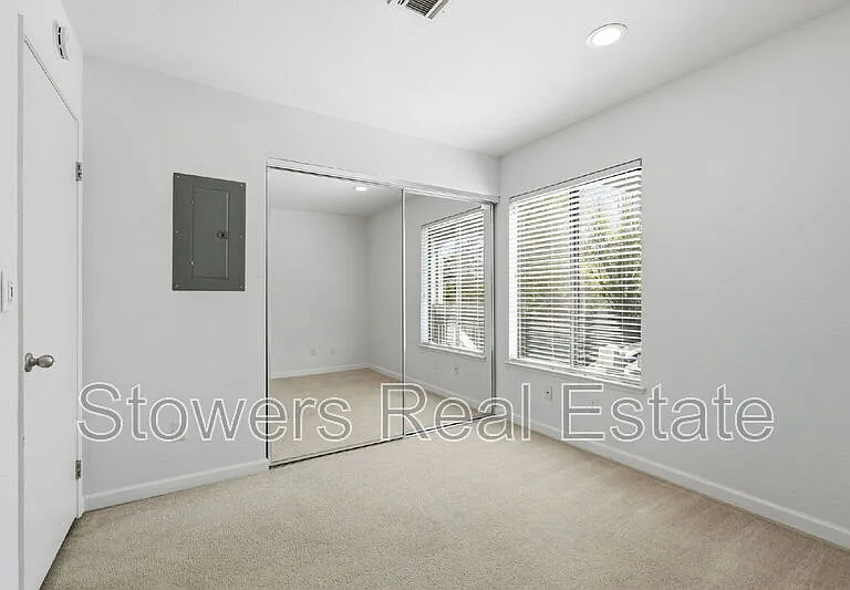 7102 Cross Creek Cir #C — Photo 17