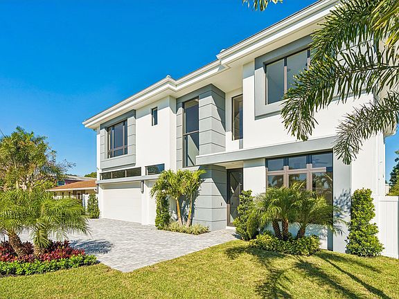 2nd image of 261 NW 8th Street