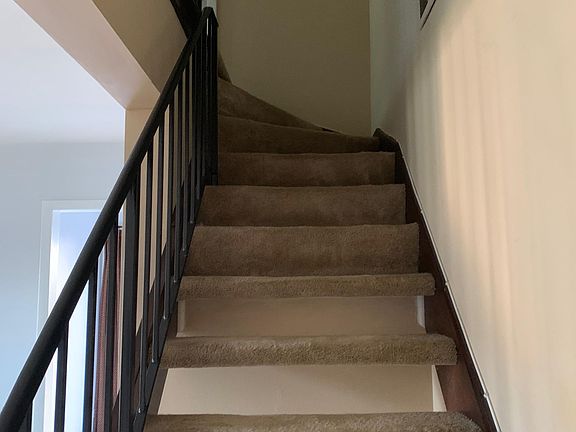 4th image of 1874 Jamestown Cir #1874