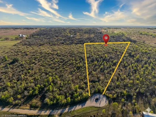 14 Spanish Oaks Blvd, Lockhart, TX 78644