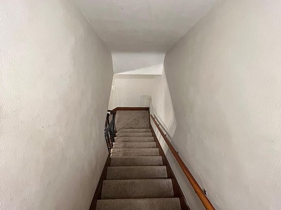 5th image of 20 Broad St #1