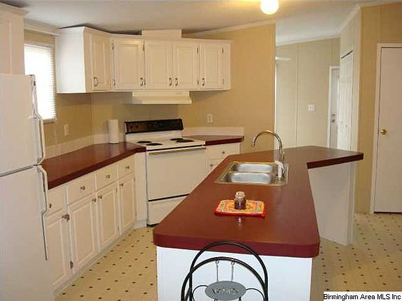 4th image of 1736 Dogwood Ln